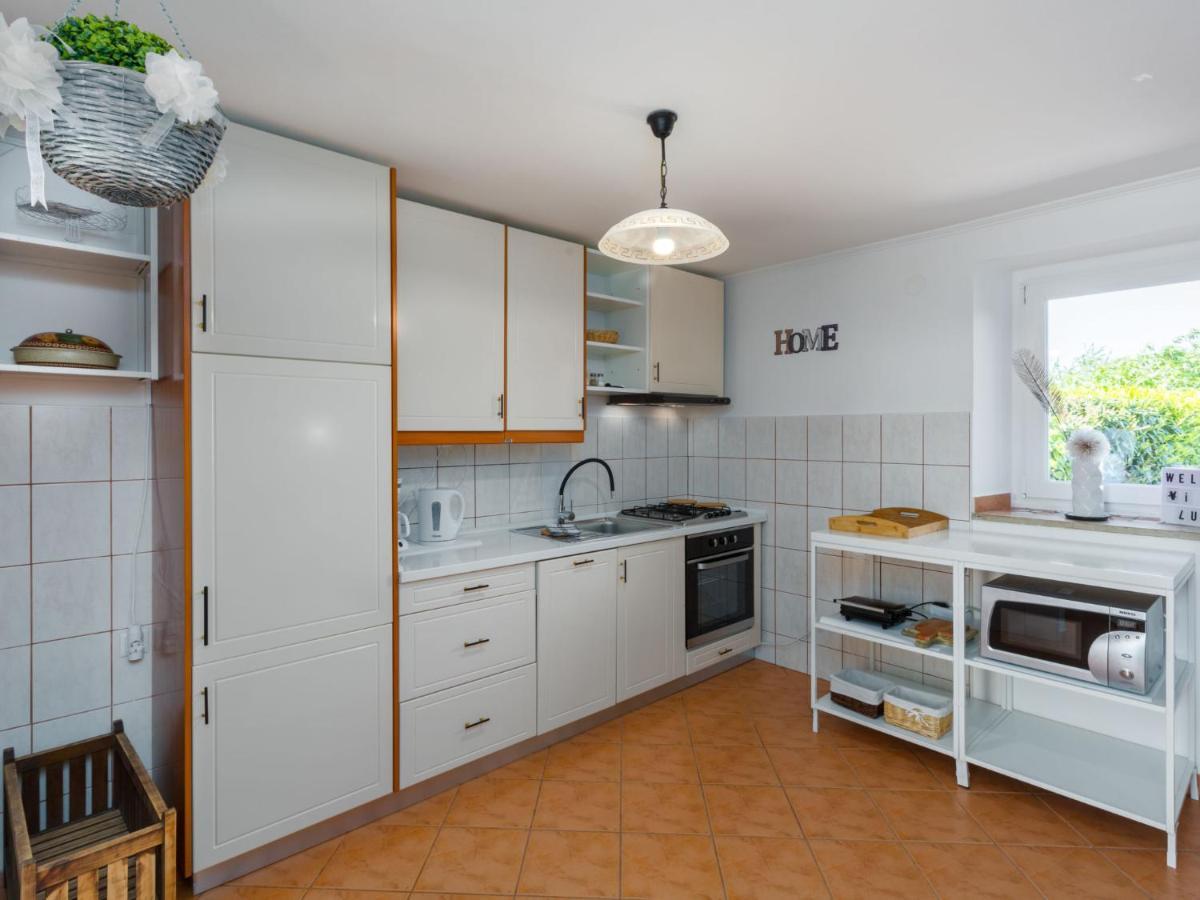 Holiday Home Villa Lucky By Interhome Brtonigla Exteriör bild