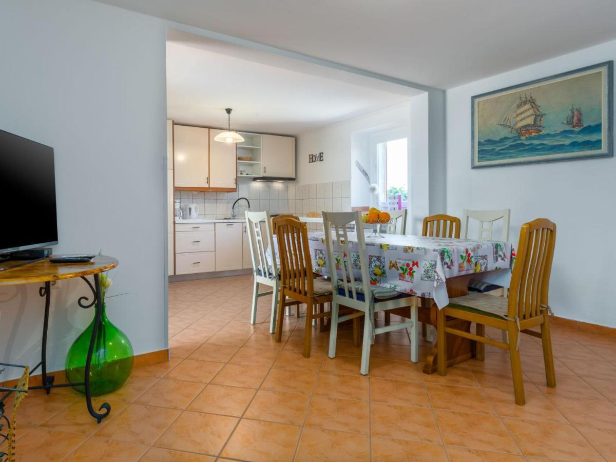 Holiday Home Villa Lucky By Interhome Brtonigla Exteriör bild