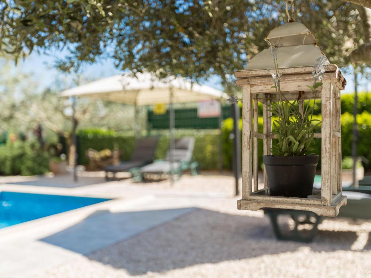 Holiday Home Villa Lucky By Interhome Brtonigla Exteriör bild